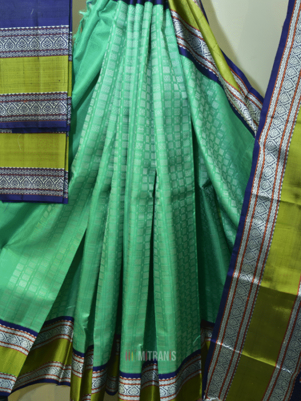 Pure Zari Kanjivaram Silk Green Saree 48 Motifs | Mitranis