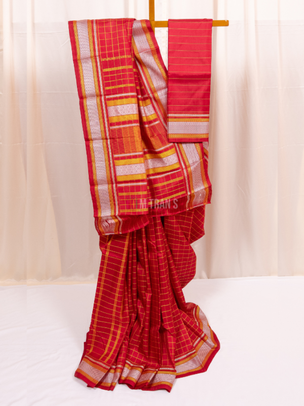 Red Zero Zari Kanjivaram Silk Saree with Muthukattam Design